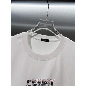 不動の人気商品 男女通用 期間限定スーパー コピー 通販半袖TシャツFENDI