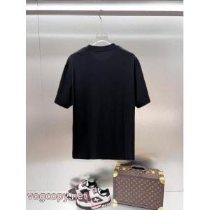 不動の人気商品 男女通用 期間限定スーパー コピー 通販半袖TシャツFENDI