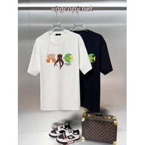 正規品保証 肌触りの着心地が良く  2026新作登場半袖Tシャツブランド アクセサリー 激安FENDI