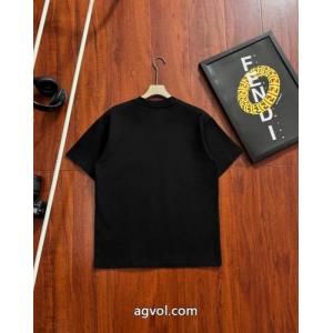 FENDI大胆に 都会的感 全国無料正規品半袖Tシャツブランド コピー 安心