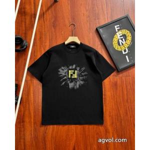 FENDI大胆に 都会的感 全国無料正規品半袖Tシャツブランド コピー 安心
