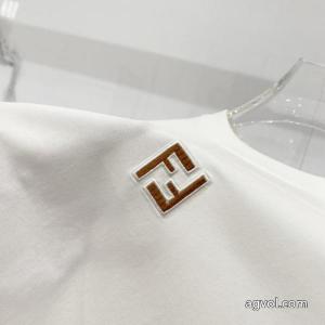クール印象 人気定番低価 今季トレンド抜け感新品FENDI半袖Tシャツブランド 品 激安 通販