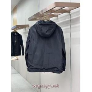 ジャケットFENDIブランド コピー 品肌触り最高 韓国の人気 気要チェック