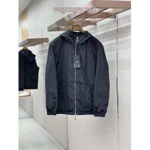 ジャケットFENDIブランド コピー 品肌触り最高 韓国の人気 気要チェック