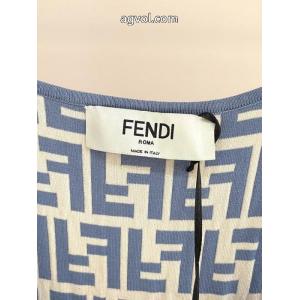 ブランド コピー 激安FENDIワンピース期待に応えるように登場 一目惚れした ルックスの良い.