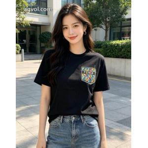 半袖Tシャツ新作数量限定セール 2026定番新作 セレブ愛用ブランド 偽物 激安FENDI