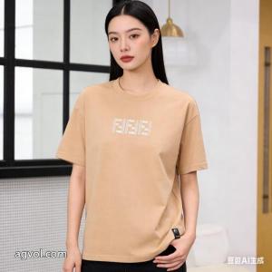 半袖Tシャツフェンディブランド コピー 販売店今年も人気 海外先行発売！ NEW素敵