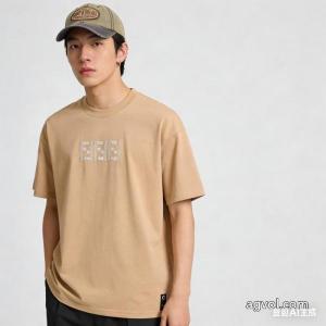 半袖Tシャツフェンディブランド コピー 販売店今年も人気 海外先行発売！ NEW素敵