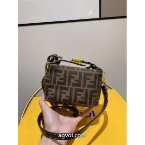 コピー 商品 通販FENDIバッグクール印象 販売記念価格 不動の人気商品.