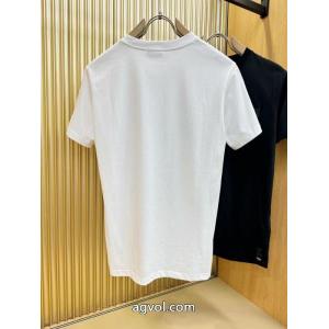 FENDI人気ブランドの2026新色 通気性のいい 赤字超特価得価半袖Tシャツ偽 ブランド 通販