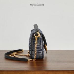 ゆったりシルエット 人気いっぱい デイリーに使いたい！フェンディバッグスーパー コピー ブランド 専門店.