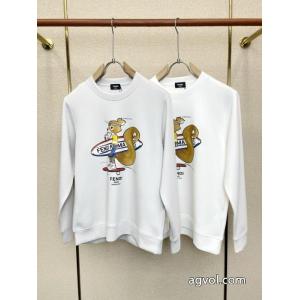 コピー 品 販売Tシャツクリスマスプレゼントにも 在庫セール コレで完璧!フェンディ.