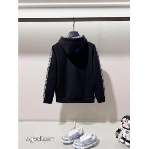 FENDIブランド コピー ショップお買い得品  2026新作 新品本物コート