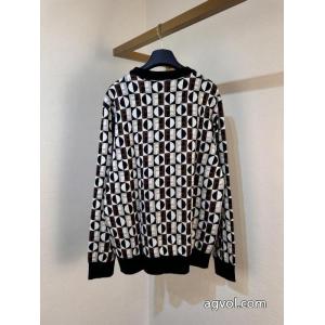 人気沸騰アイテム 最新商品 激レアモデル偽 ブランド 販売フェンディセーター.