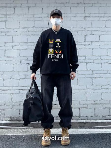 FENDI秋冬ヨーロッパトップクラスのオリジナルファッションカジュアル長袖プリントTシャツ衛衣 3
