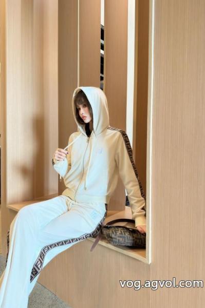 FENDI春秋爆金高品質カジュアルスポーツスーツ女性 0 