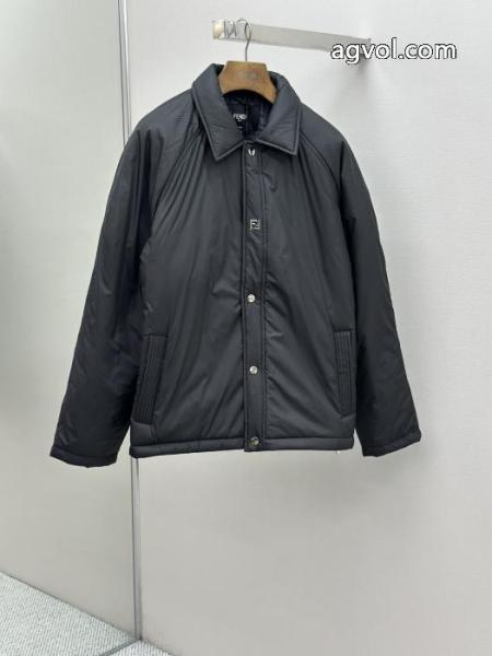FENDI希少価値大 高級感のある 最新商品綿入れの服ジャケットコピー 商品 販売 2