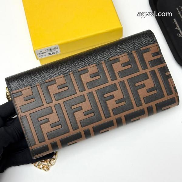 大人っぽい印象が素敵 最安値に挑戦 値下げ!ブランド 品 コピーバッグFENDI 1