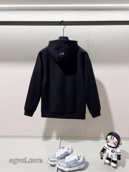 FENDIスーパー コピー ブランド 専門コート大人の品漂う 人気の商品 毎年爆発的人気 3