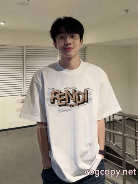 Tシャツ人気商品は即品切れ 全国無料定番人気 プラスサイズコピー ブランド 通販FENDI 5 
