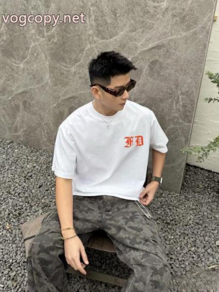 Tシャツ大好評 人気激売れ新作 この冬は注目新作FENDIコピー ブランド 5