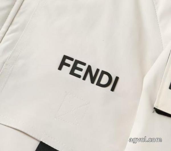 ブランド レプリカ人気雑誌掲載 2026年冬最新作 超目玉    ダウンジャケットFENDI. 6 