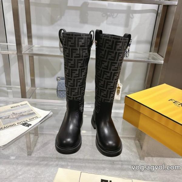 FENDIスニーカー愛らしさ抜群 暑い日にも涼やかさを感じる 新品入荷2026コピー 商品 ブランド.. 0 