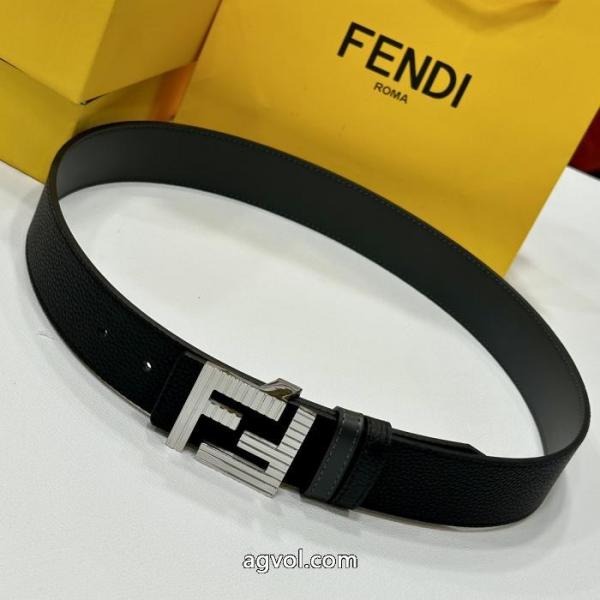 FENDI2026年秋限定 永遠の定番 毎日大活躍  コスパ最強    ベルトコピー 商品 ブランド.. 5 