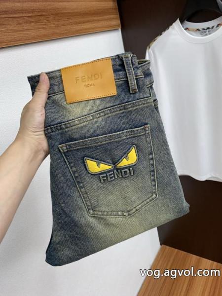 激安 ブランドFENDI2026激安セール最高峰 光沢のある 人気復活ジーンズ 0