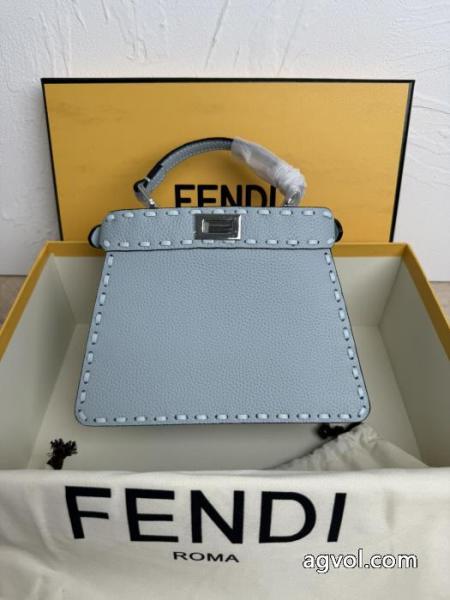 スーパー コピー 通販 優良FENDI バッグセレブも多数愛用 韓国の人気 高級感ある.. 2