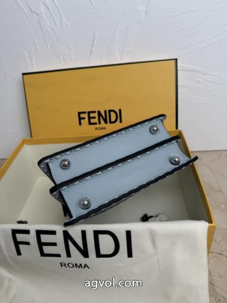 スーパー コピー 通販 優良FENDI バッグセレブも多数愛用 韓国の人気 高級感ある.. 5