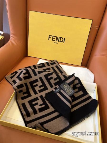 激安 通販 ブランド人気ブランド秋冬の新作が続々登場 超数量限定 新作追加FENDIマフラー.. 3