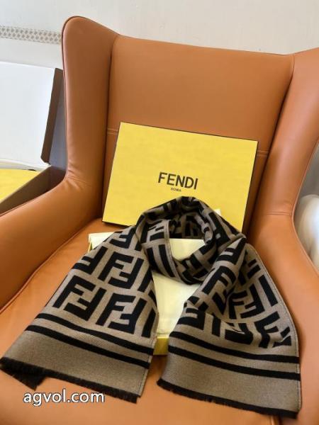 激安 通販 ブランド人気ブランド秋冬の新作が続々登場 超数量限定 新作追加FENDIマフラー.. 4