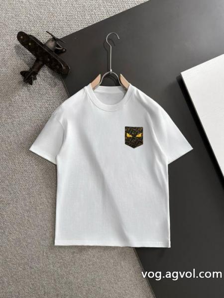 ブランド 品 コピーFENDI半袖Tシャツ今シーズン新作！大人もOK！ 新作入荷新品 今季新作 セール 0 