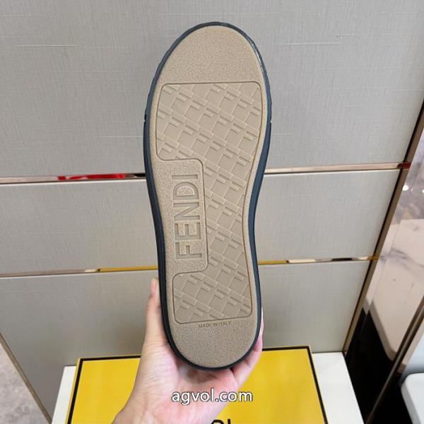 フェンディスーパー コピー 品    スニーカー綺麗！海外セレブ風! 完売再入荷   大人の個性を。 .. 5 