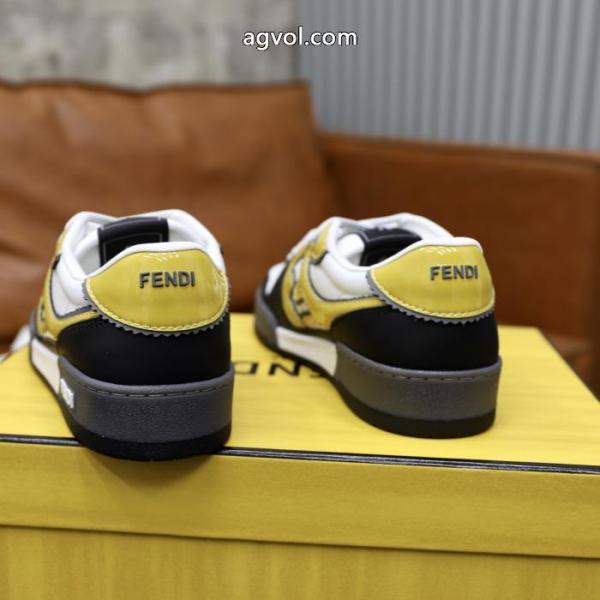     スニーカーFENDIブランド スーパー コピー 店舗追跡あり 上品で美シルエット 2026秋冬トレンドNO1. 5 