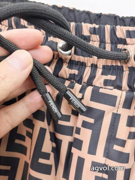 日本完売 最旬アイテム 在庫売りつくしブランド アクセサリー 激安 スラックスFENDI. 4