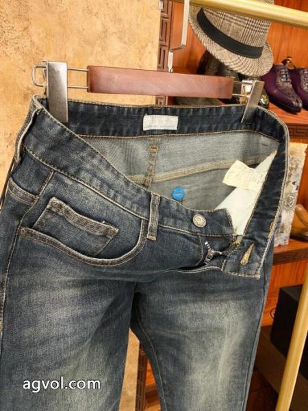     ジーンズFENDIコピー 品 ブランド先行販売!! 上質上品 格安SALE. 5 
