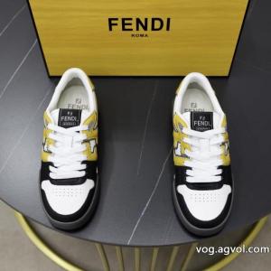     スニーカーFENDIブランド スーパー コピー 店舗追跡あり 上品で美シルエット 2026秋冬トレンドNO1.