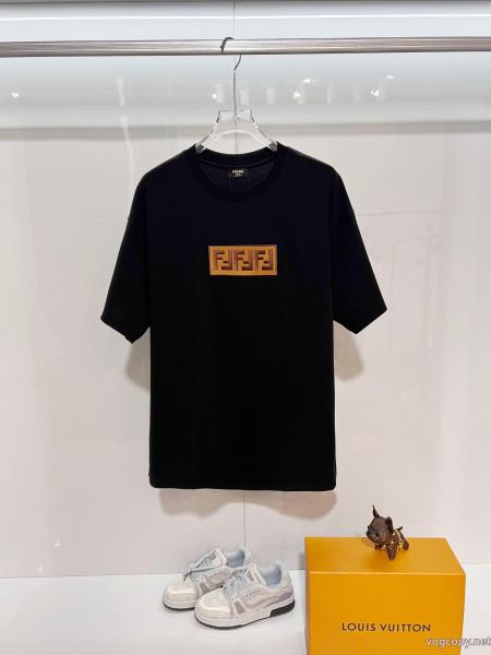 コピー 商品 ブランドFENDIファッションモード系  VIPセール激安 超特価数量限定半袖Tシャツ 0 