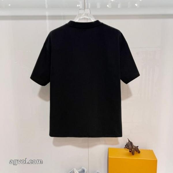 ディオール偽 ブランド半袖Tシャツ秋冬 話題の新作到着! 2026年秋冬新作 2
