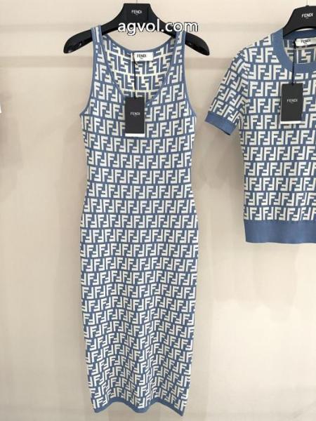 ワンピースお気に入りアイテム 大人気!!完売前に とってもお洒落フェンディスーパー ブランド コピー.. 1
