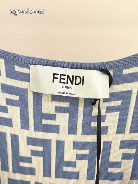 ワンピースお気に入りアイテム 大人気!!完売前に とってもお洒落フェンディスーパー ブランド コピー.. 4