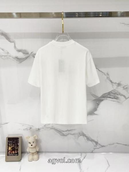 偽 ブランド 販売フェンディ半袖Tシャツ2026激安上品 今季新作登場 5 