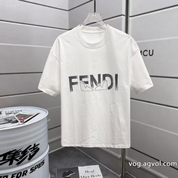 魅力的な 限定デザイン 高級素材ブランド レプリカ半袖TシャツFENDI 0