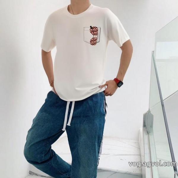 気分が上がる憧れブランド 注目の一品 センス抜群スーパー コピー 通販 優良半袖TシャツFENDI 0