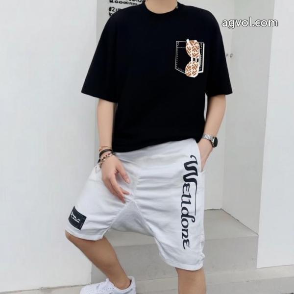 気分が上がる憧れブランド 注目の一品 センス抜群スーパー コピー 通販 優良半袖TシャツFENDI 3