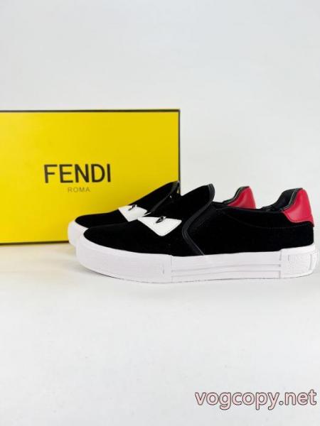 FENDI偽 ブランド期間限定セール 新品保証 今からの季節にピッタリ! スニーカー 5