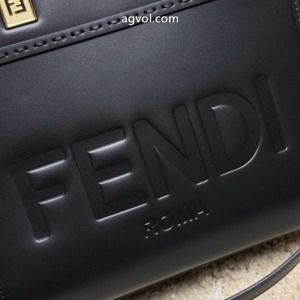 バッグFENDIカジュアルに使える 人気爆発 大好評ブランド フェイク.. 2