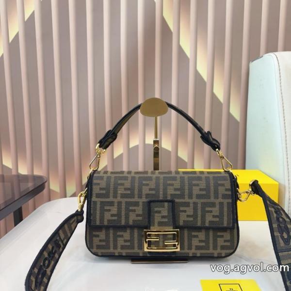 バッグコピー 品 ブランド新作限定おしゃ可愛 人気の高い 海外販売FENDI 0 